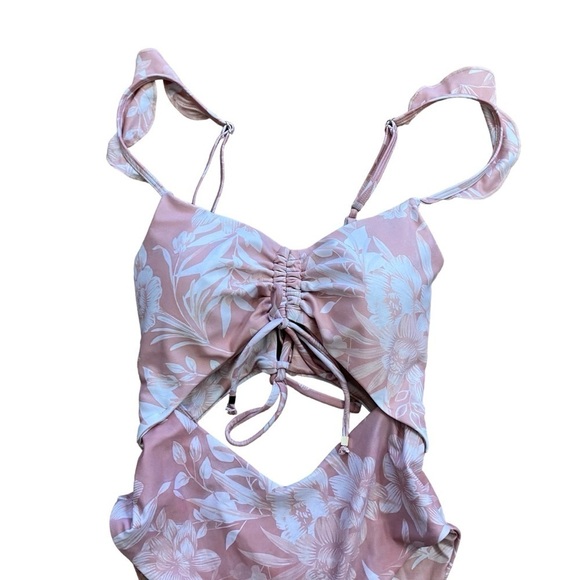 P2F Cheeky Women’s S Pink White Swimsuit One Piece Summer Beach Pool suit - Picture 11 of 11